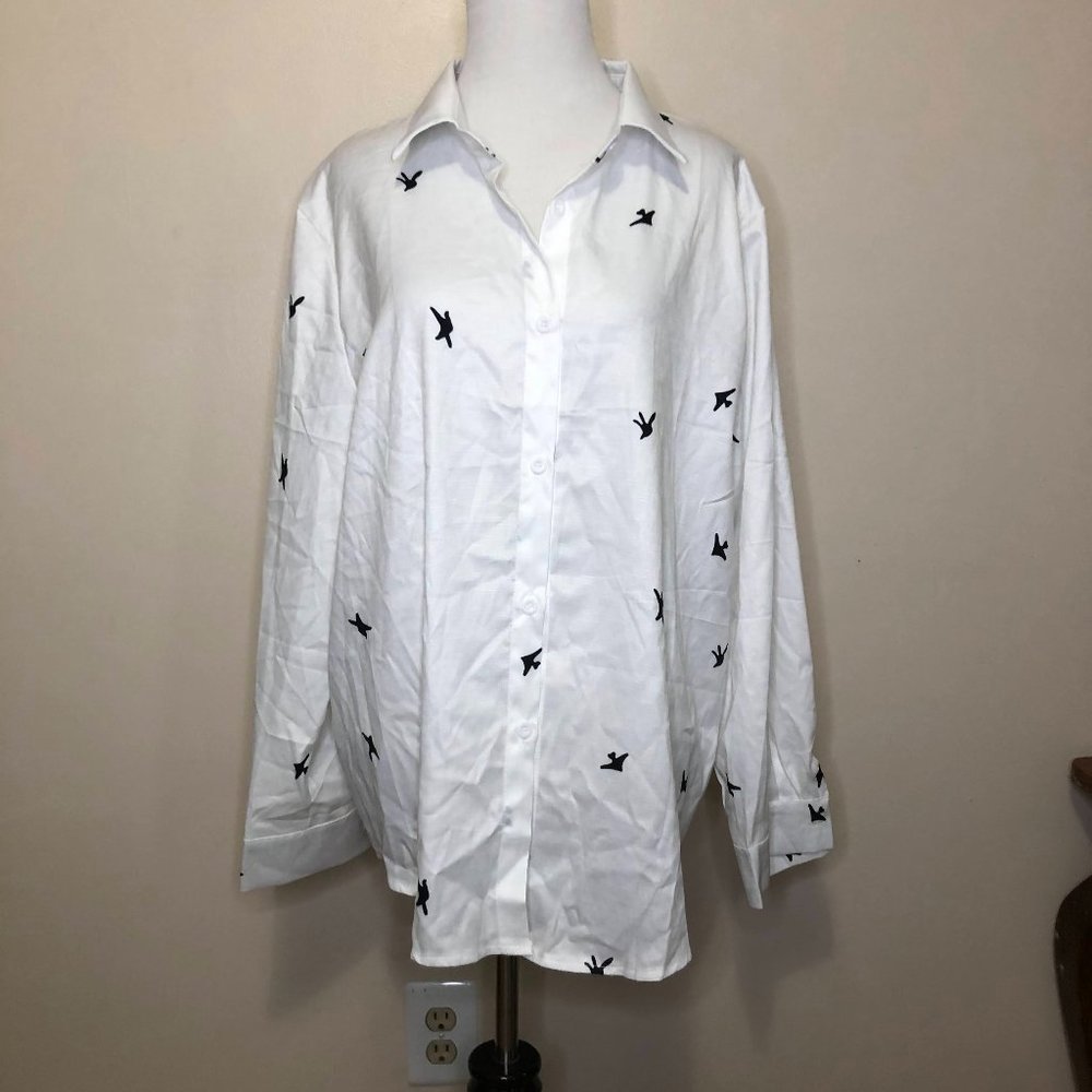 Sunebine Casual Long Sleeve White Button Down Shirt w/ Printed Black Birds (XL)